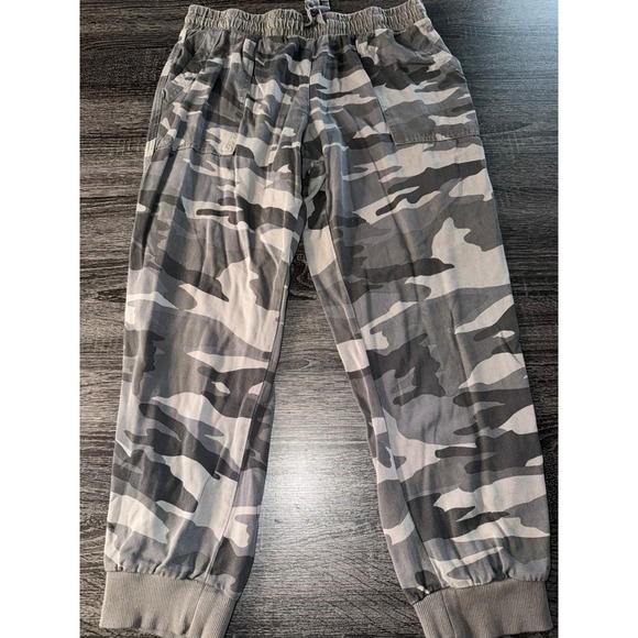 Splendid Pants - Splendid Gray Camo Jogger Pants Size M Utility Chic Athleisure Luxe Y2K Street